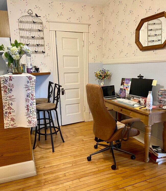 Kitchen/Dining/Door to Bath - 2303 Atwood Ave Unit 202