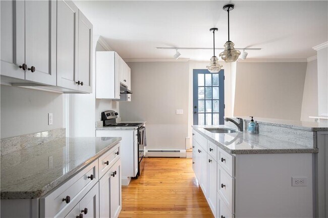 Photo - 29 Champlin St Unidad L2