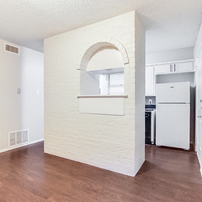 Photo - 1908 Nolen Ct