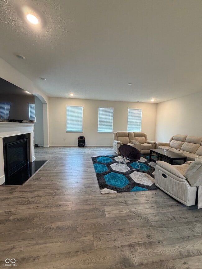 Photo - 171 Walker Dr