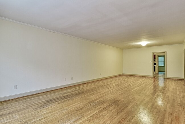 831 John B White Sr Blvd Unit A