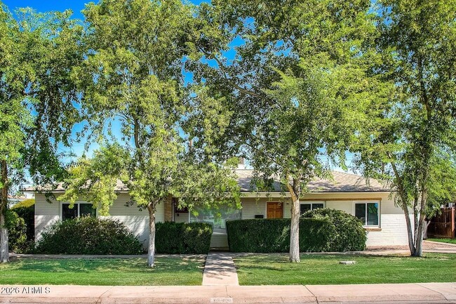 Photo - 1526 W Windsor Ave