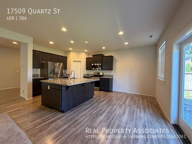 Photo - 17509 Quartz St