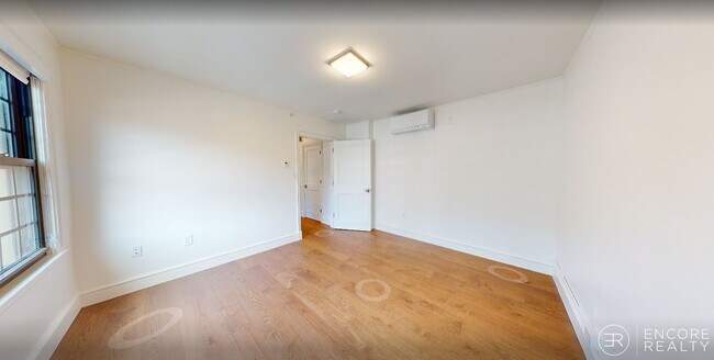 Photo - 1200 Massachusetts Ave Unidad 204