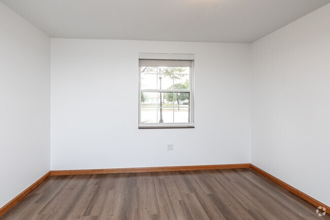 2BR, 2BA - First Bedroom