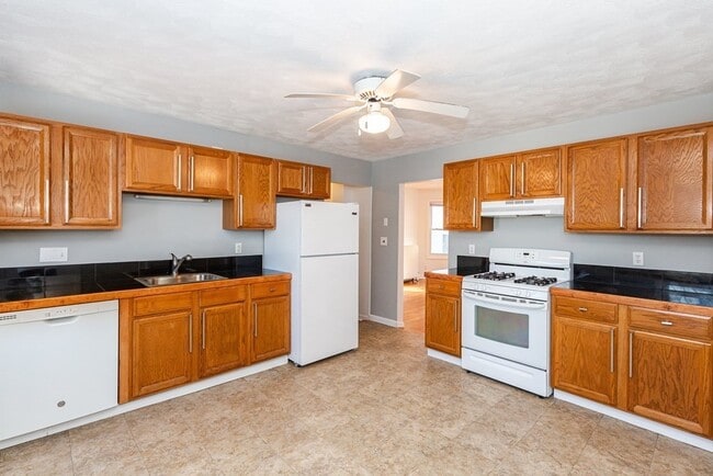 Photo - 15 Hutchinson St Apartment Unit 2