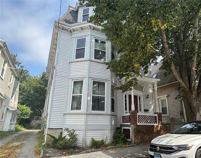 Building Photo - 46 Lee Ave Unit 1 Rental