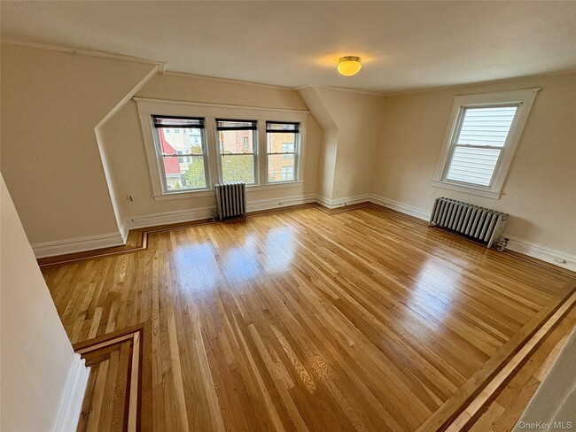 Photo - 28 Carroll St