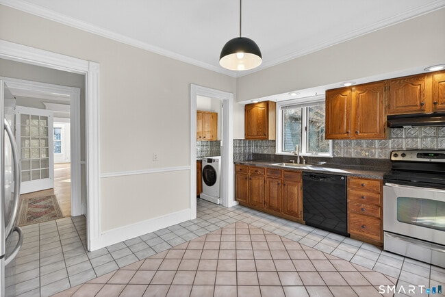 Photo - 339 Willow St Unit 2