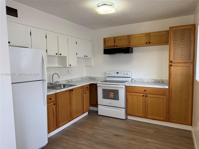 Photo - 4080 SW 2nd Terrace Unidad 6