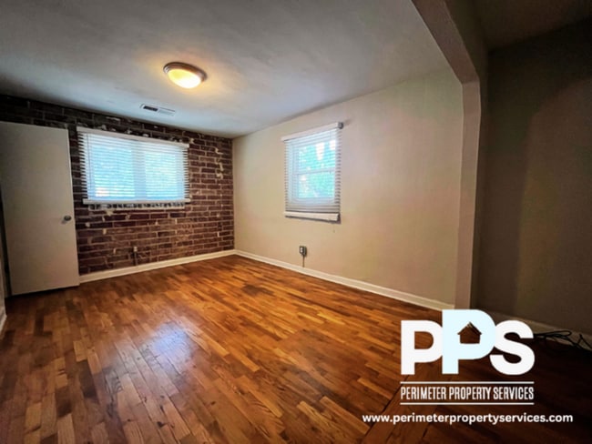 Photo - 195 Randolph St NE