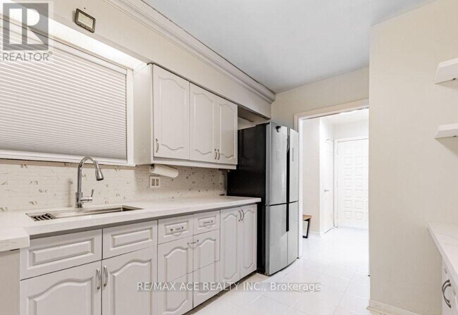 Photo - 101 Flora Dr