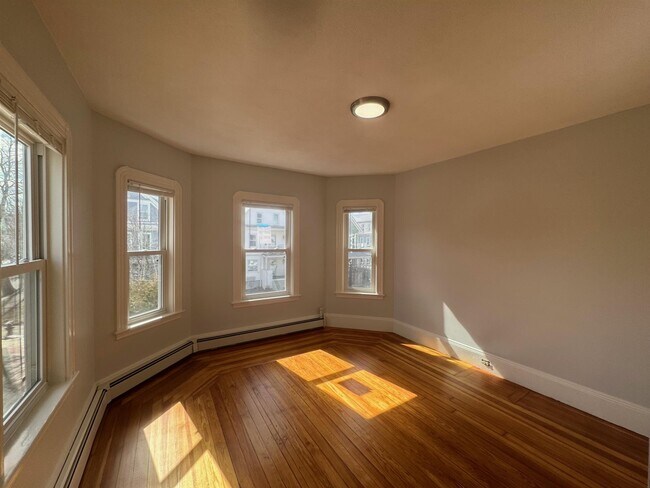 Photo - 325 Highland Ave Unidad 2