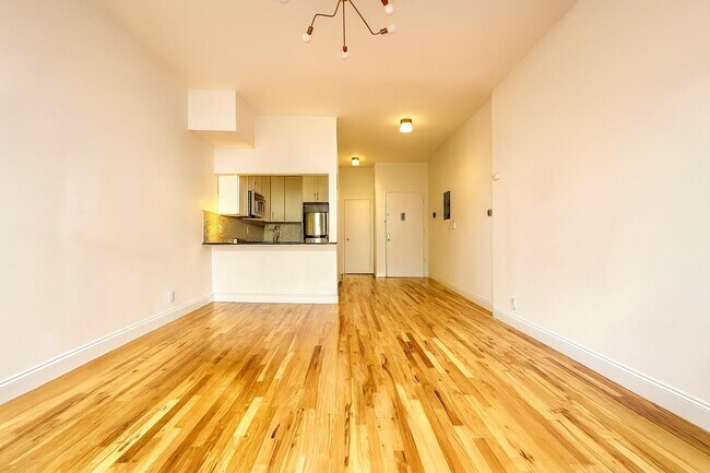 Photo - 346 W 52nd St Unit 2D