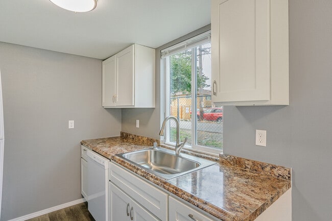4028 S Lawrence St Unidad F