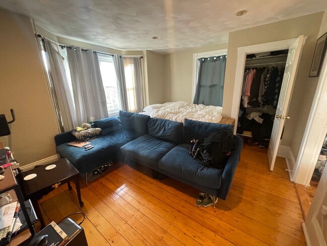 6/1 Sunny two-room Studio in Oak Square - 6/1 Sunny two-room Studio in Oak Square Rental