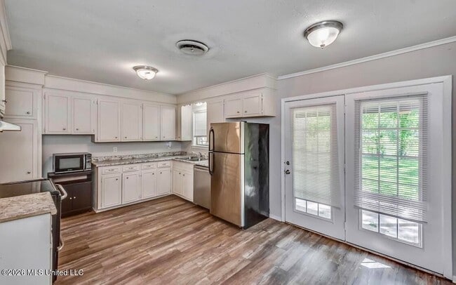 Photo - 114 Sheppard St