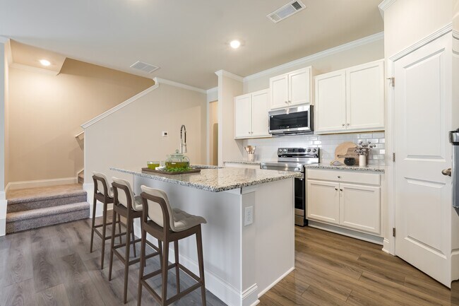 Photo - 138 Pyrus Ln