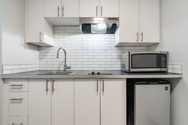 Photo - Alcove First Hill - Efficient and Convenie...