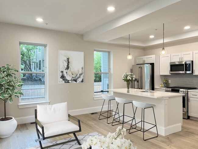 Photo - 12 Arnold Cir Condo Unit 2