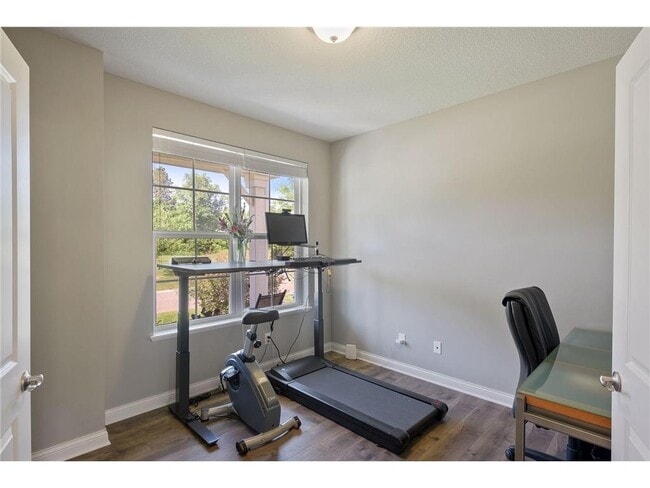 5596 Orchard Cove