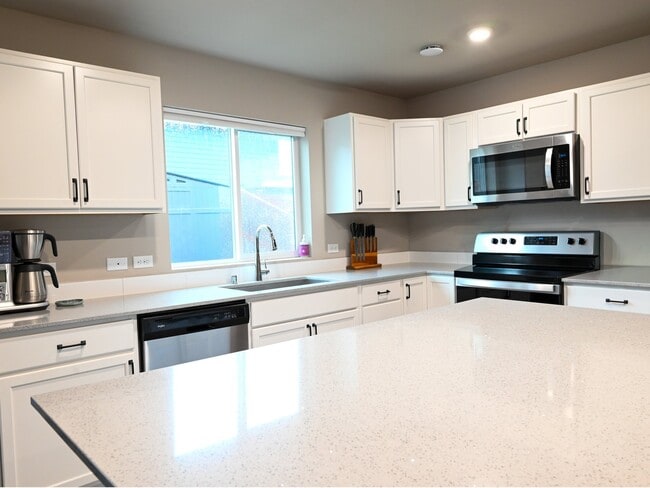 Photo - 15117 Prescott Lp SE
