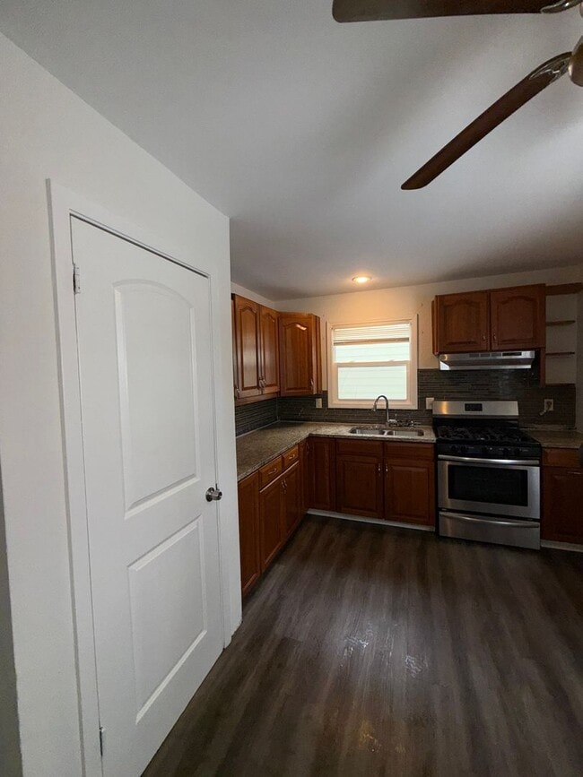 Photo - 4 Bedroom Home