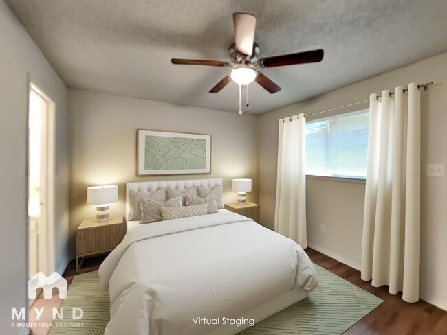 Photo - 1303 1/2 Berry Dr Apt A