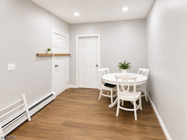 Photo - 427 Totowa Ave Unit 2
