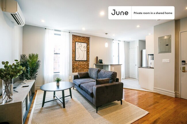 Room in Shared 3 bed/2 bath home in Upper West Side