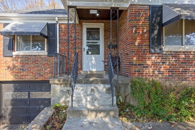 Photo - BRIDGETOWN - Adorable spacious 2 bed 1 bath brick ranch.