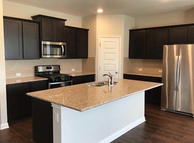 Photo - 6100 Gerard Dr