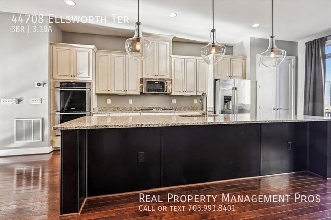 Photo - 44708 Ellsworth Terrace