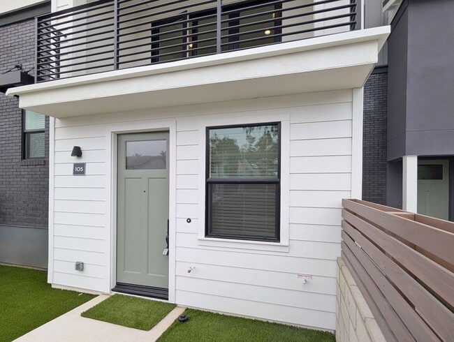 Photo - Modern coastal living on Main Street, Huntington Beach!