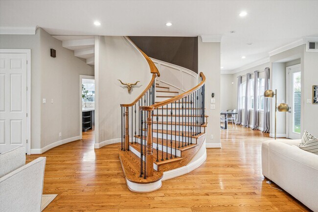 Photo - 1502 Whispering Pines Dr