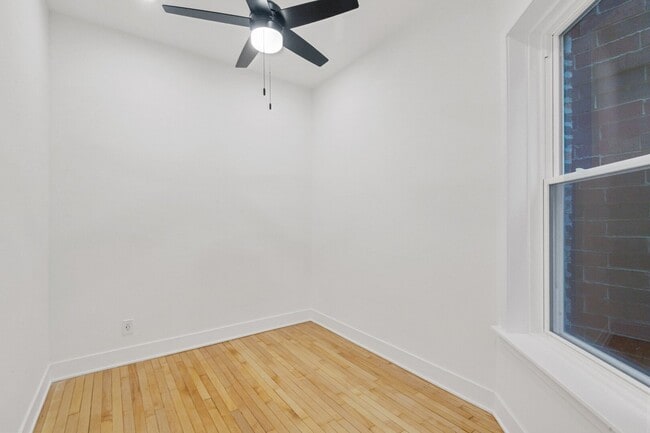 Photo - 4345 N Lincoln Ave Unidad 2