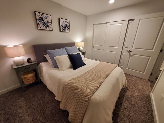 Photo - Lynwood Commons