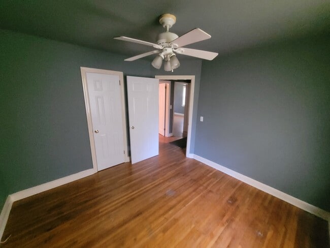 Photo - 104 Summerlea Dr