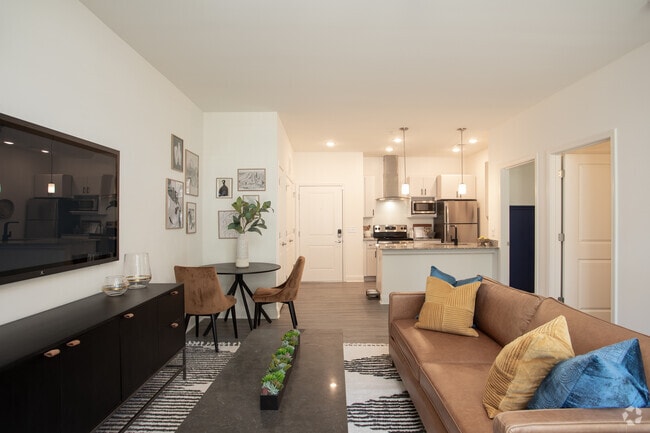 2BR, 2BA - 1084SF B2B - Living Area - Elevate the Crossings