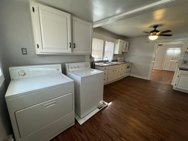 Photo - 2 Bedrooms, 1 Bathroom - Home in North Rome!