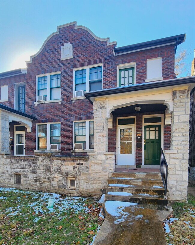 Photo - **Move-In Special-Half Off 1st Months Rent**
Charming 1-Bedroom Apartment in South St. Louis