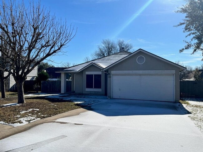 Building Photo - 17913 Narsitin Ln