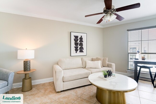 Photo - 1925 N 3rd St Unidad 410.1405981