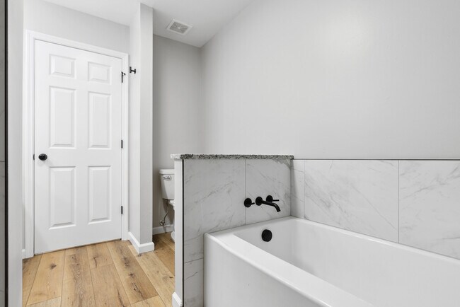 Photo - 103 Village Circle Dr