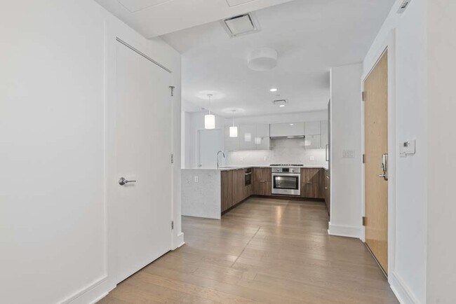 Photo - 9 Ave at Port Imperial Unit 824