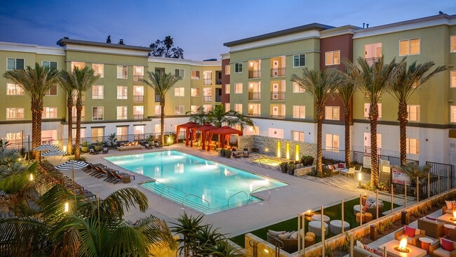 88 at Alhambra Place