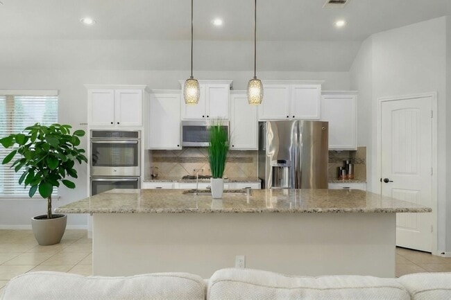 Photo - 13711 Contour Ct