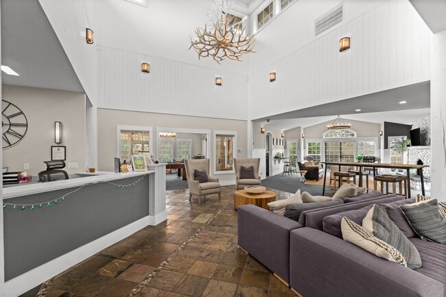 Deer Creek Apartments