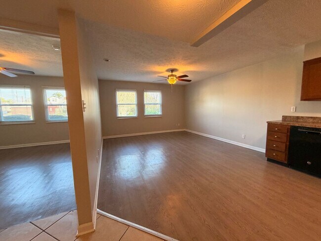 Photo - Parkside Apartments