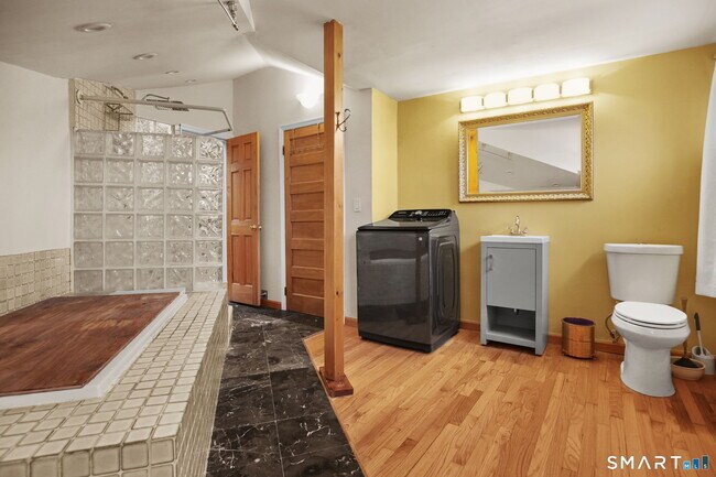 Photo - 45 W North St Unit 2